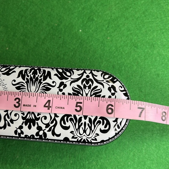 BRIGHTON WOMENS BLACK /WHITE METAL TIN GLASSES/SUNGLASSES CASE - Picture 8 of 10